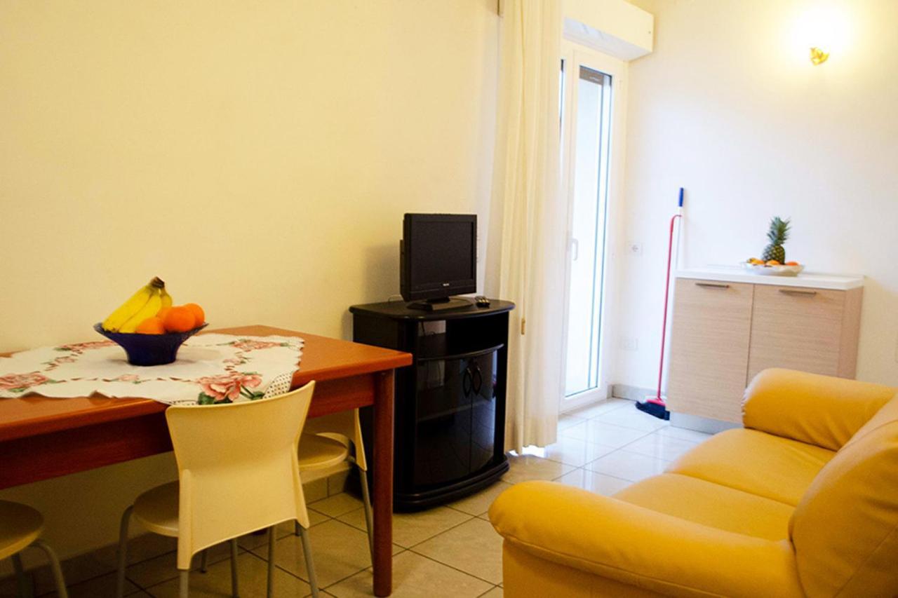 Residence Comfort Riccione Exterior photo