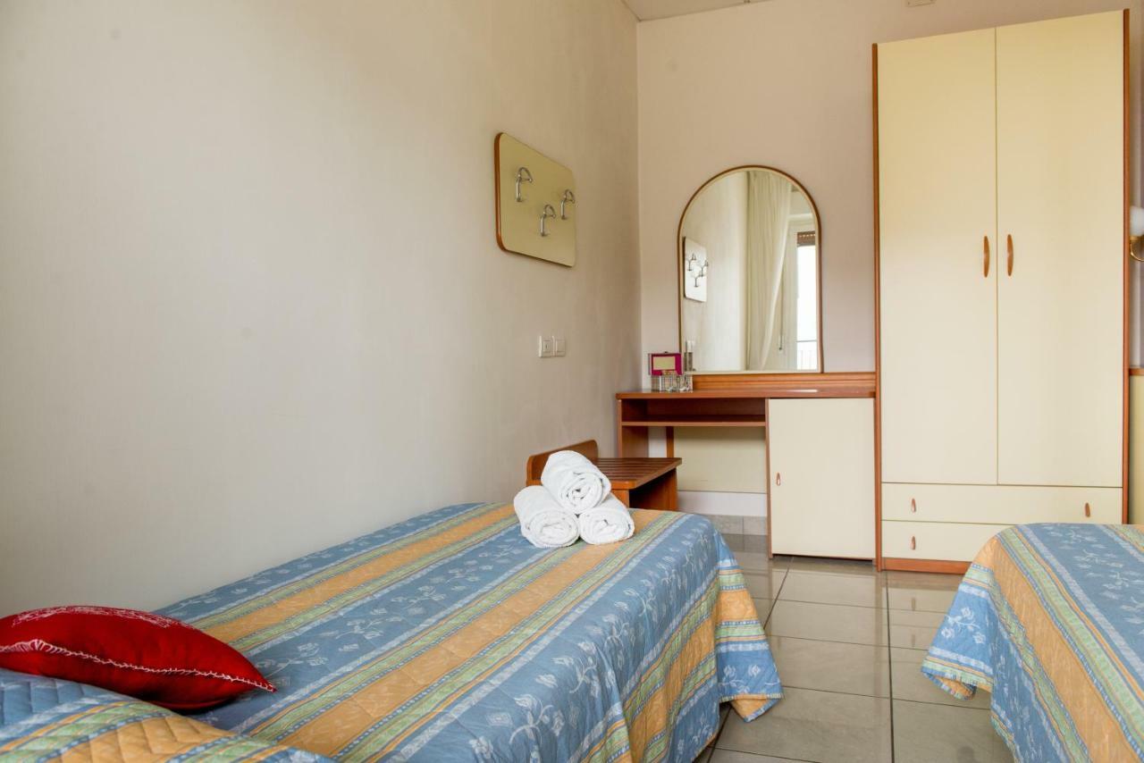 Residence Comfort Riccione Exterior photo